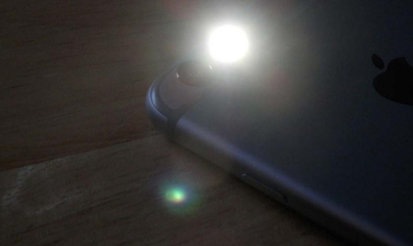 Cách bật/tắt đèn Flash iPhone khi có thông báo cực dễ