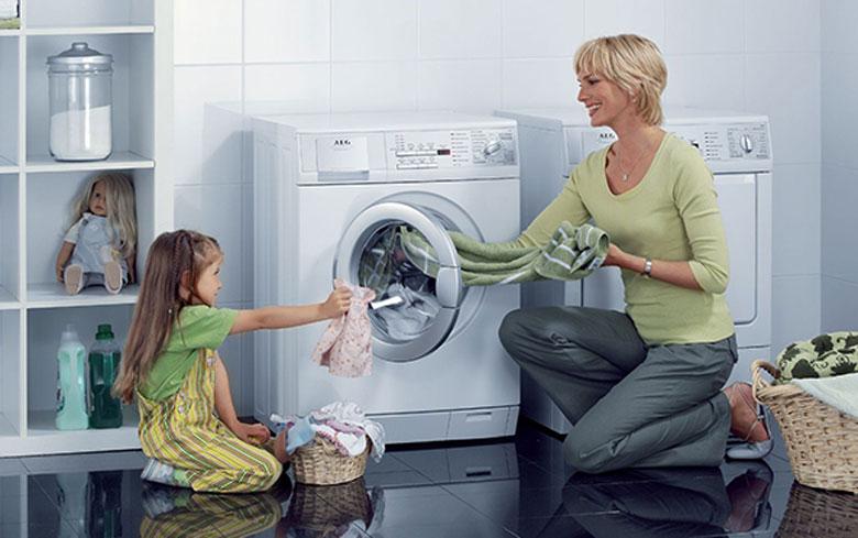Hướng dẫn cách vệ sinh máy giặt LG cửa trước và cửa trên đúng cách