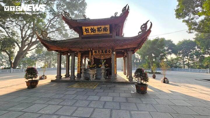 Đầu năm về Bắc Ninh tham quan các đền chùa cổ kính, linh thiêng
