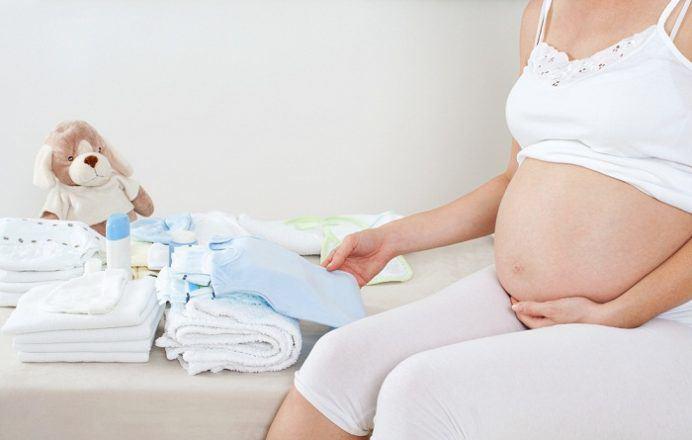 7 thứ mẹ bầu cần chuẩn bị trước khi đi sinh để vượt cạn suôn sẻ, an toàn