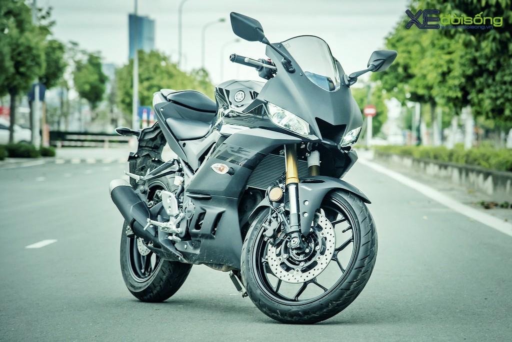 Yamaha R3 giảm giá "sốc" tại Việt Nam, cầm chưa tới 100 triệu đã có mô tô phân khối lớn