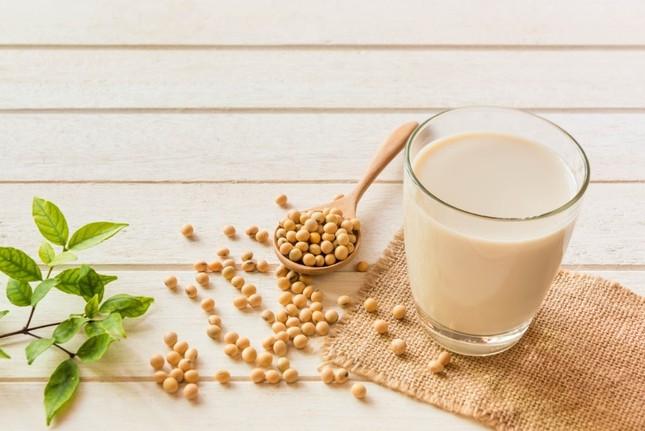 Uống sữa đậu nành giúp ‘tăng size vòng 1’ nhưng phải đặc biệt lưu ý những đại kỵ này khi uống