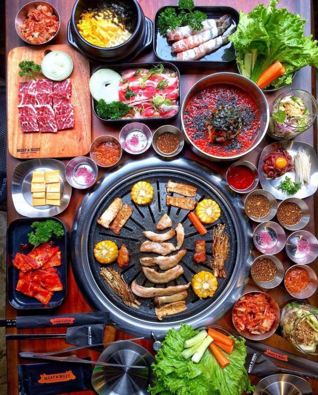 Đánh Giá Meat & Meet BBQ Huỳnh Thúc Kháng – Quán ăn Container Tại Sài Gòn