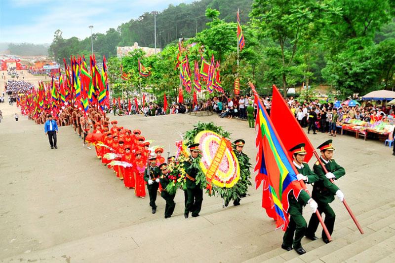 10+ Lễ hội truyền thống Việt Nam đặc sắc và lâu đời